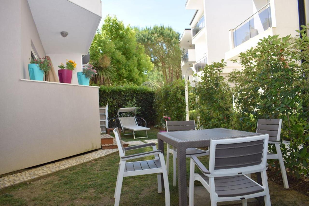 Rezidenca Primavera Apartments ดูร์เรส ภายนอก รูปภาพ